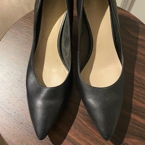 Nine West 1-inch Black Pointy-Toed Heel